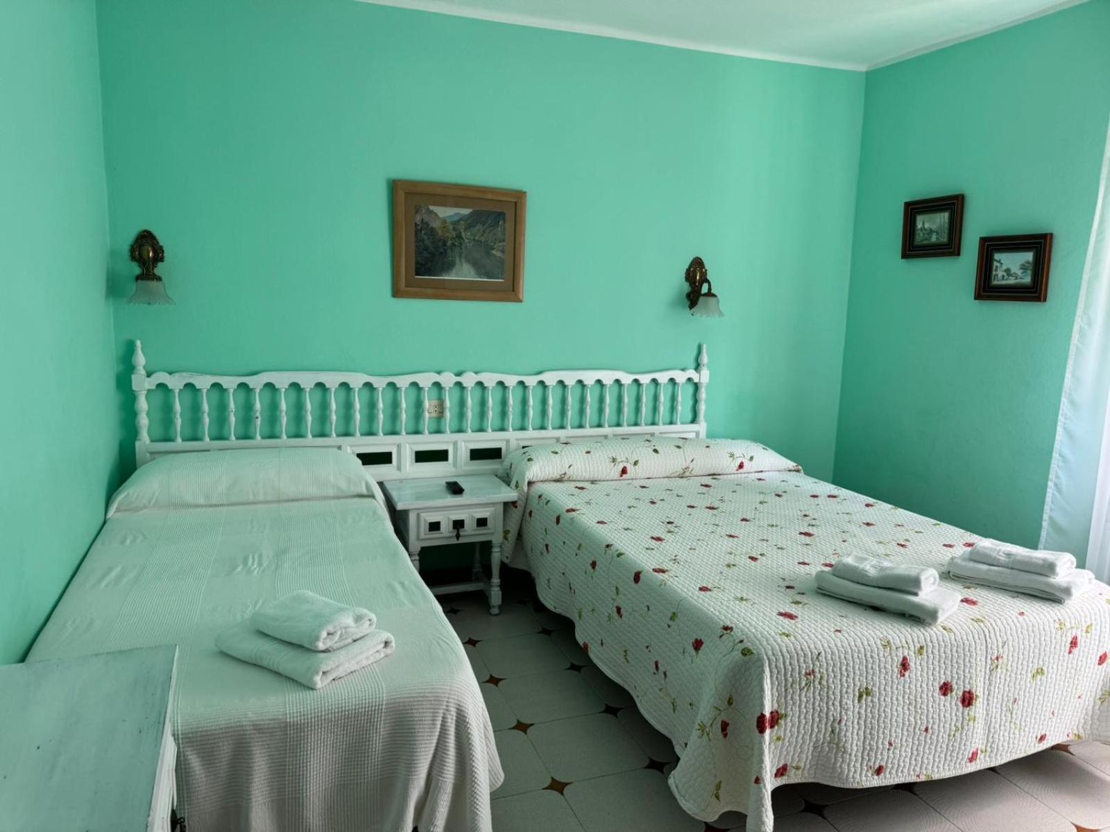 El Castanu De Cue Hotel Eksteriør billede