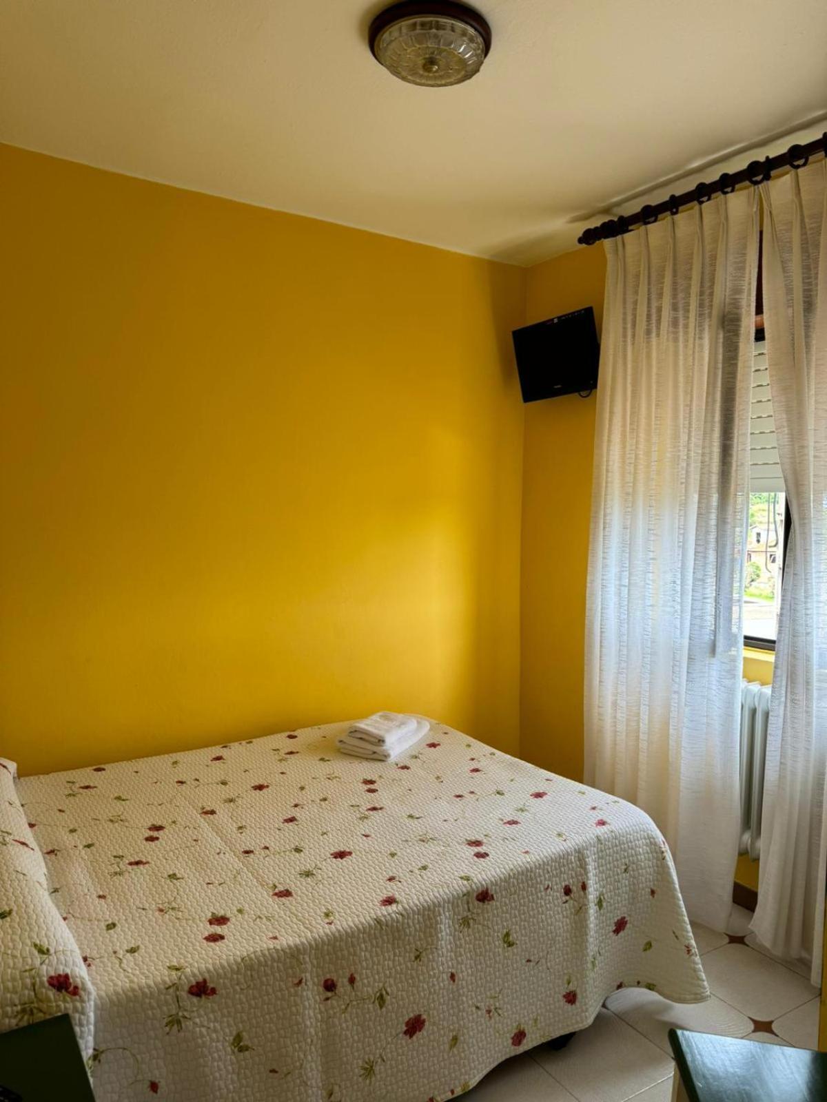 El Castanu De Cue Hotel Eksteriør billede